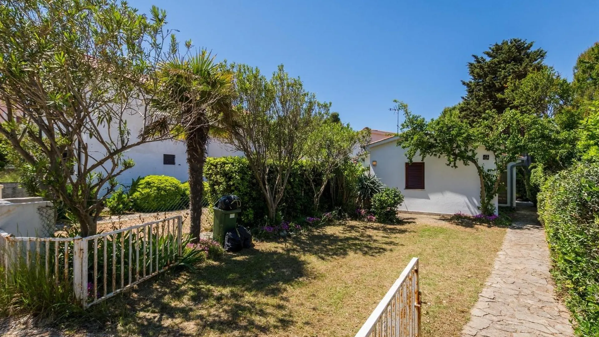 Apartments With Parking Spaces Privlaka, Zadar - 24588